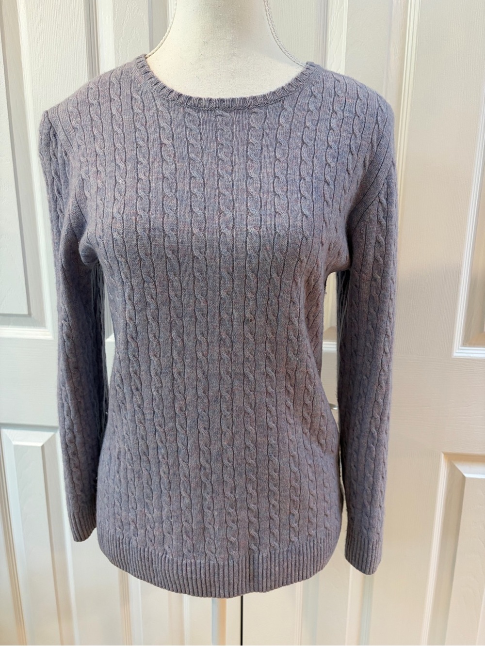 J.Crew Light Lavender Crew Neck Cable Knit Cashmere Sweater Size L